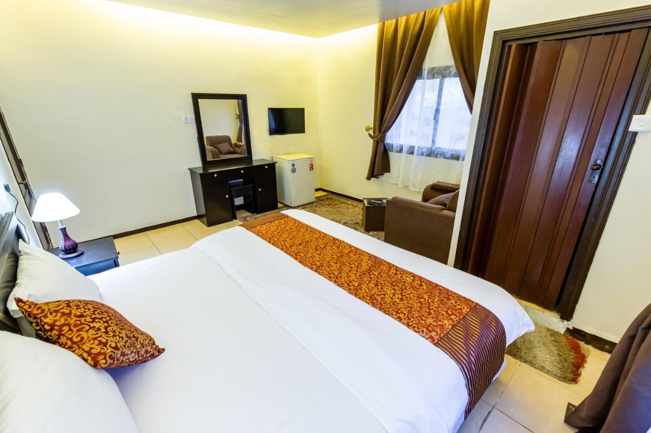 Al Eairy Furnished Apartments- Jeddah 1 Екстериор снимка